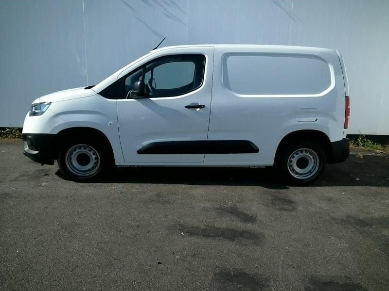 Branco (s¢lido) Usado 2021 Toyota Proace City Van | € 20.000 (Preço justo) - Imagem 1/4