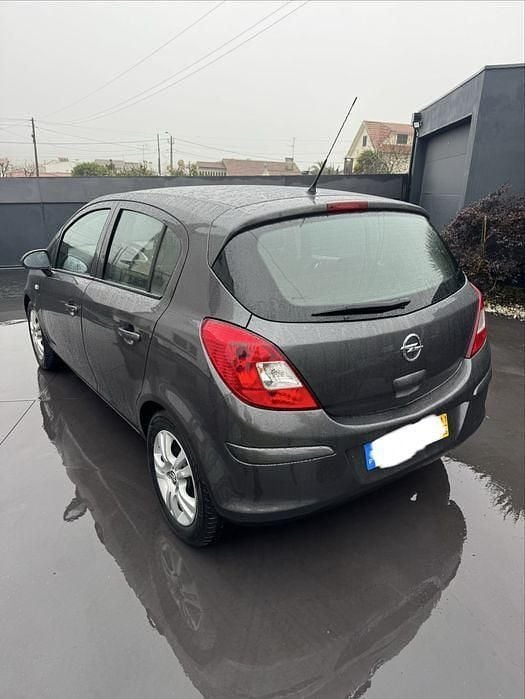Usado Opel Corsa 80 HP (58 kW) 2011 Citadino