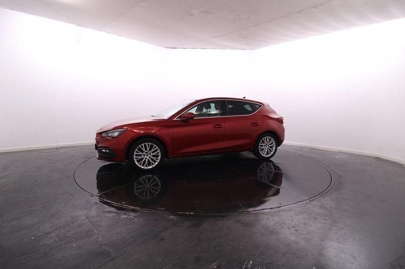 Usado Seat Leon 150 HP (110 kW) 2024 Vermelho