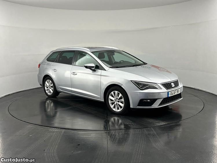 Cinza Usado 2019 Seat Leon Style Carrinha | € 7.500 (Super Preço) - Imagem 1/1