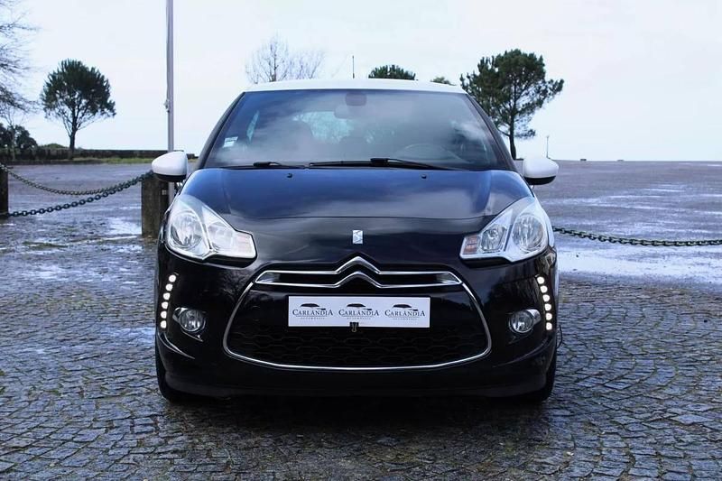 Usado Citroën DS3 So Chic 92 HP (67 kW) 2013 Preto Citadino