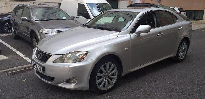 Usado 2006 Lexus IS220d Sedan | € 5.780 - Imagem 1/4