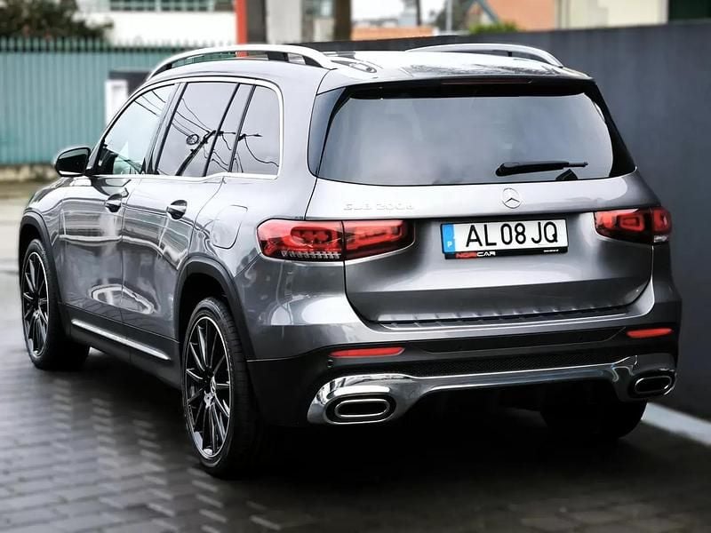 Usado Mercedes GLB200 AMG line 150 HP (110 kW) 2021 Cinza SUV