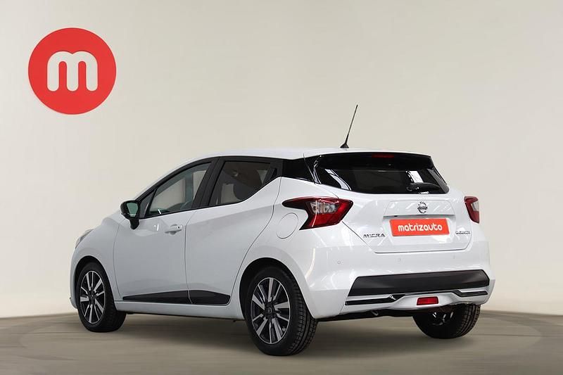 Usado Nissan Micra 92 HP (67 kW) 2022 Cinzento Citadino