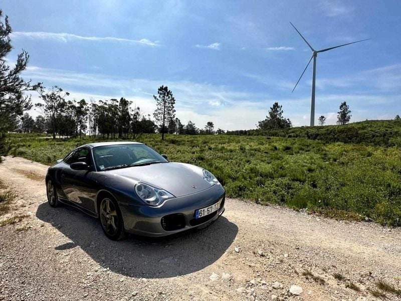 Cinzento Usado 2002 Porsche 996 Turbo Coupé | € 76.500 - Imagem 1/4
