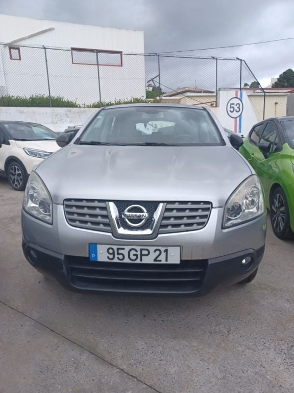 Cinza Usado 2008 Nissan Qashqai Acenta SUV | € 9.750 - Imagem 1/4