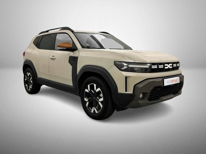 Cinza Usado 2025 Dacia Duster Extreme SUV | € 32.990 - Imagem 1/4
