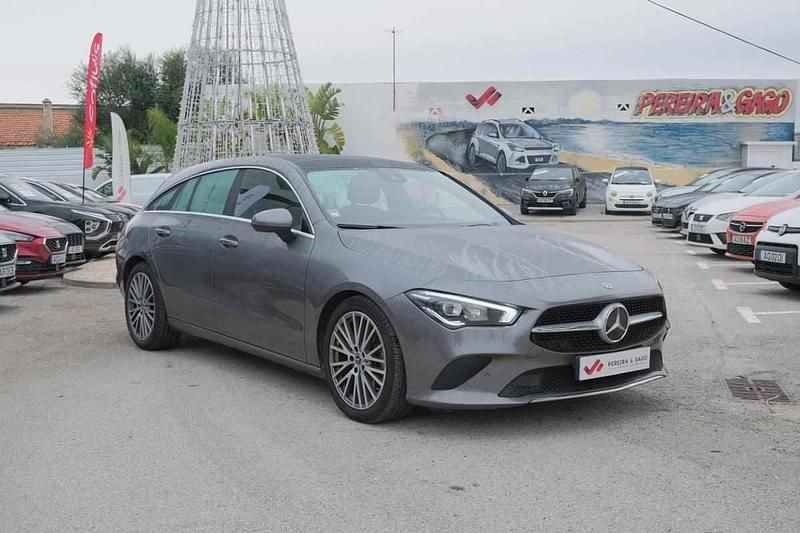 Cinzento Usado 2019 Mercedes CLA200 Carrinha | € 26.950 (Preço justo) - Imagem 1/4