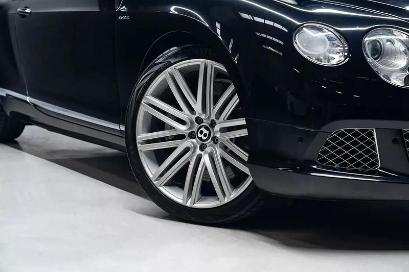 Usado Bentley Continental 625 HP (459 kW) 2015 Preto Coupé