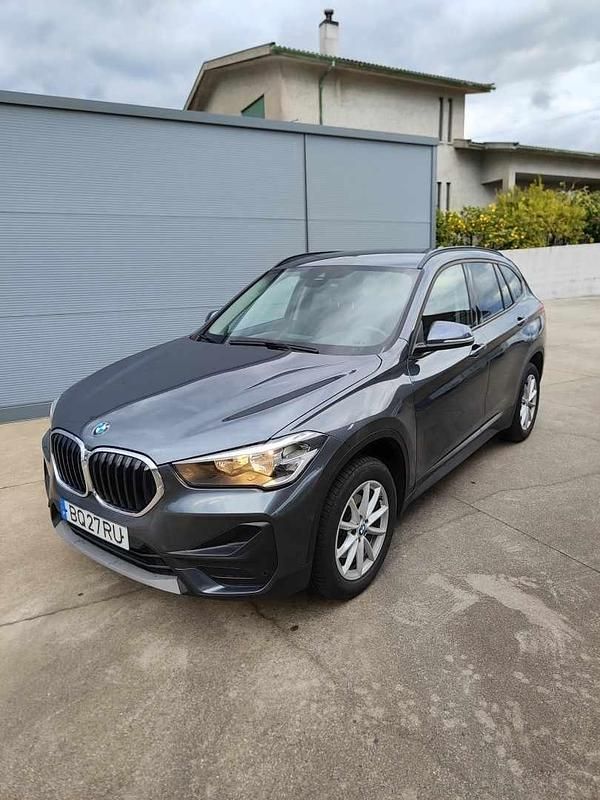 Cinzento Usado 2019 BMW X1 SUV | € 26.500 (Preço justo) - Imagem 1/4