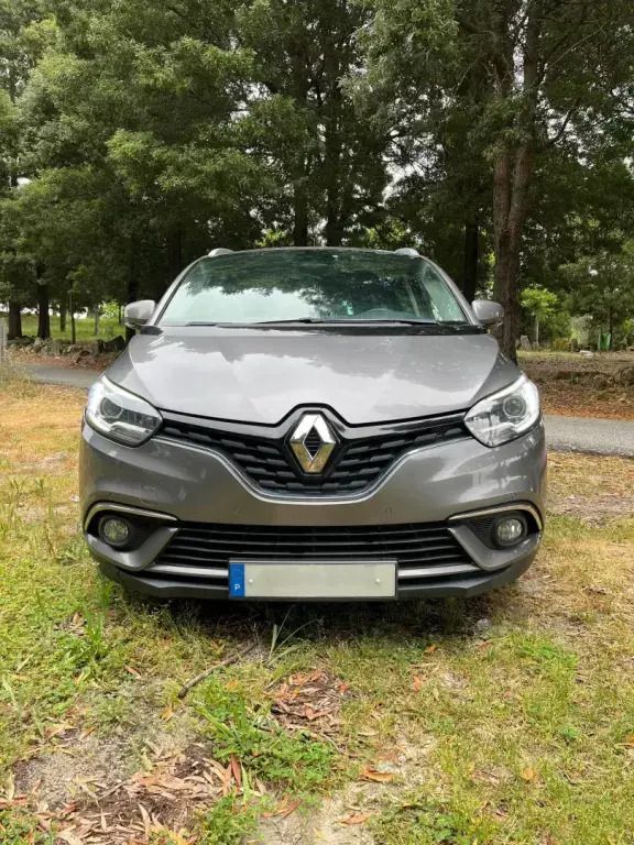 Usado Renault Grand Scénic IV Dynamique 110 HP (80 kW) 2018 Cinza Monovolume