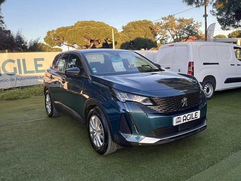 Usado Peugeot 3008 131 HP (96 kW) 2022 Azul SUV