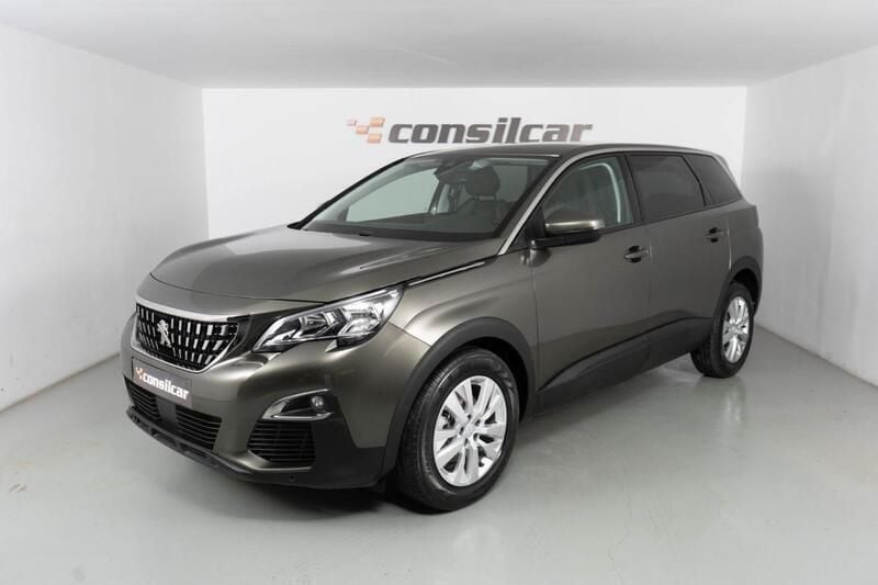 Cinza Usado 2020 Peugeot 5008 Active Monovolume | € 19.980 (Preço justo) - Imagem 1/4