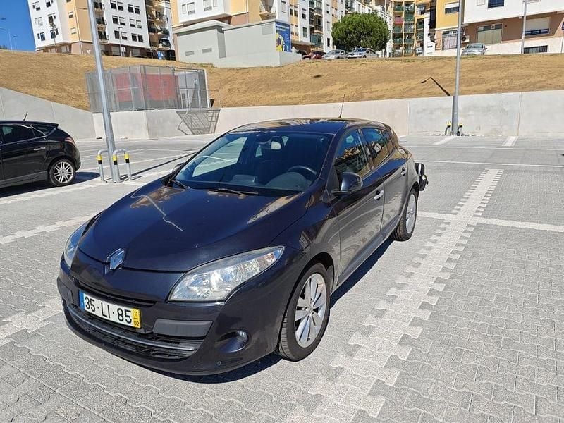 Usado 2011 Renault Mégane III Sedan | € 5.950 (Preço justo) - Imagem 1/4