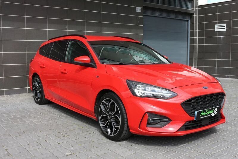 Vermelho Usado 2020 Ford Focus ST-Line Carrinha | € 13.990 (Preço justo) - Imagem 1/4