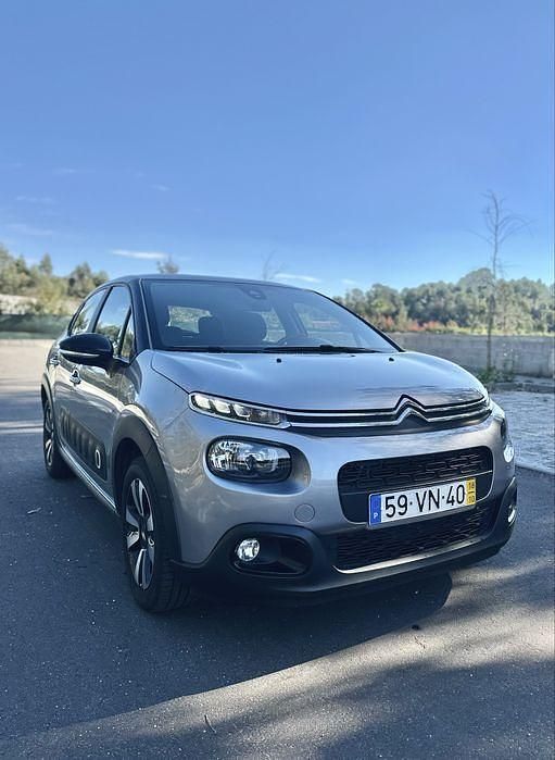 Usado 2018 Citroën C3 PureTech Sedan | € 9.100 - Imagem 1/4