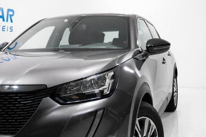 Usado Peugeot 2008 Active 102 HP (75 kW) 2022 Cinza SUV
