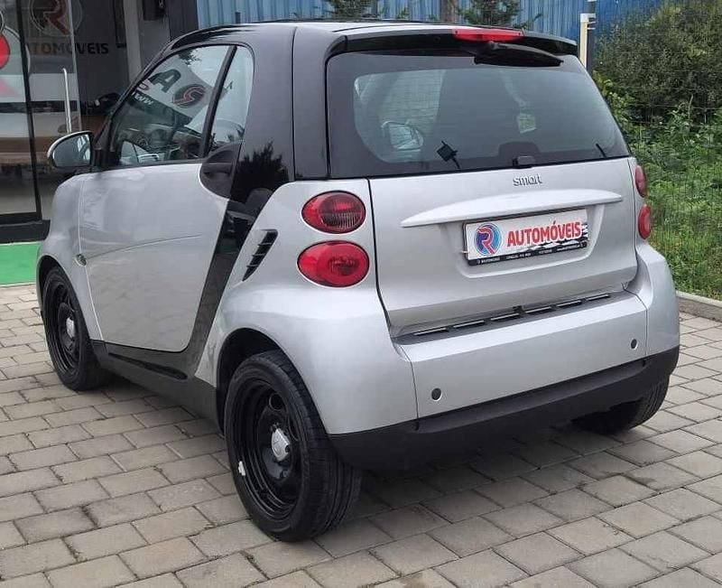 Usado Smart ForTwo Coupé 61 HP (44 kW) 2008 Cinzento Coupé