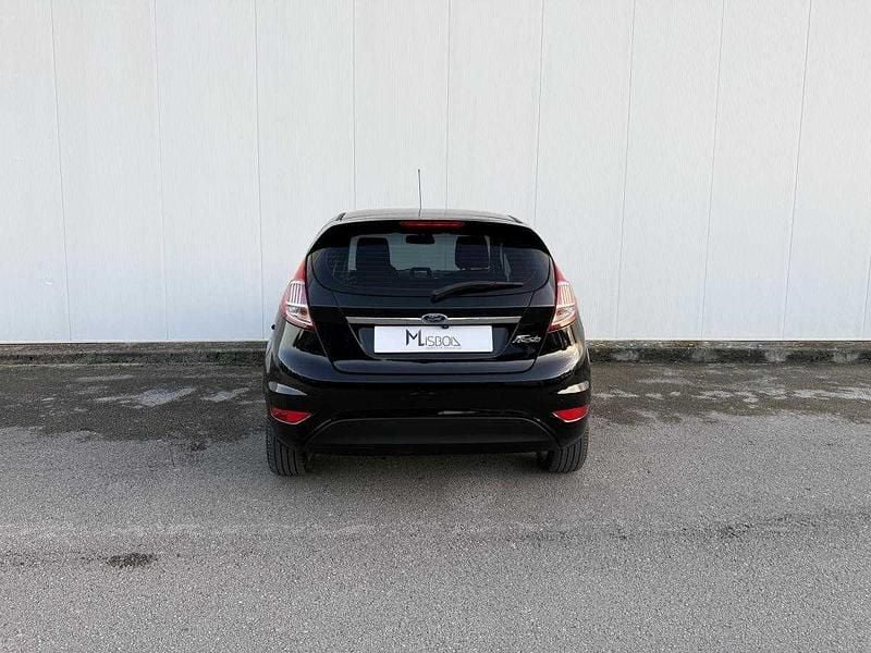 Usado Ford Fiesta Titanium 75 HP (55 kW) 2017 Preto