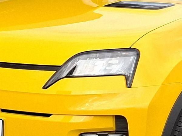 Usado Renault R5 Komfort 110 kW (150 HP) 2025 Outra Citadino