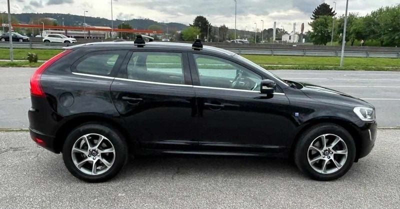 Preto Usado 2015 Volvo XC60 SUV | € 18.900 (Preço justo) - Imagem 1/4