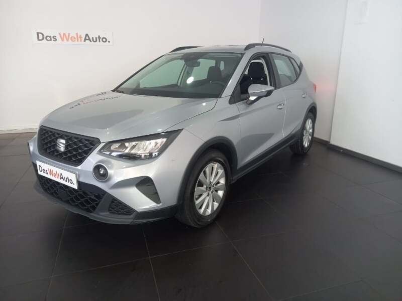 Cinza Usado 2024 Seat Arona Style SUV | € 21.900 (Preço elevado) - Imagem 1/4