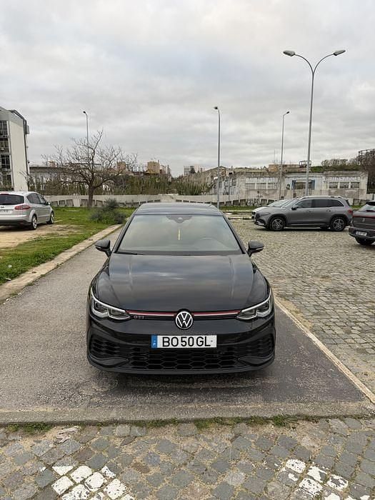 Usado VW Golf VIII GTI Clubsport 300 HP (220 kW) 2022 Sedan