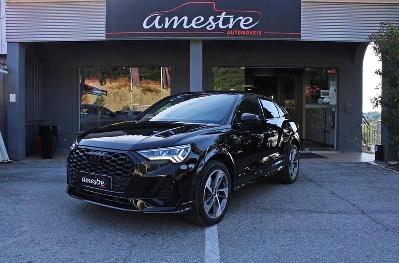 Usado Audi Q3 245 HP (180 kW) 2023 Preto SUV