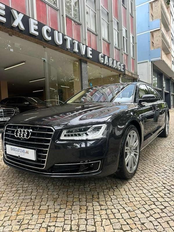 Preto Usado 2014 Audi A8 Sedan | € 24.500 - Imagem 1/4
