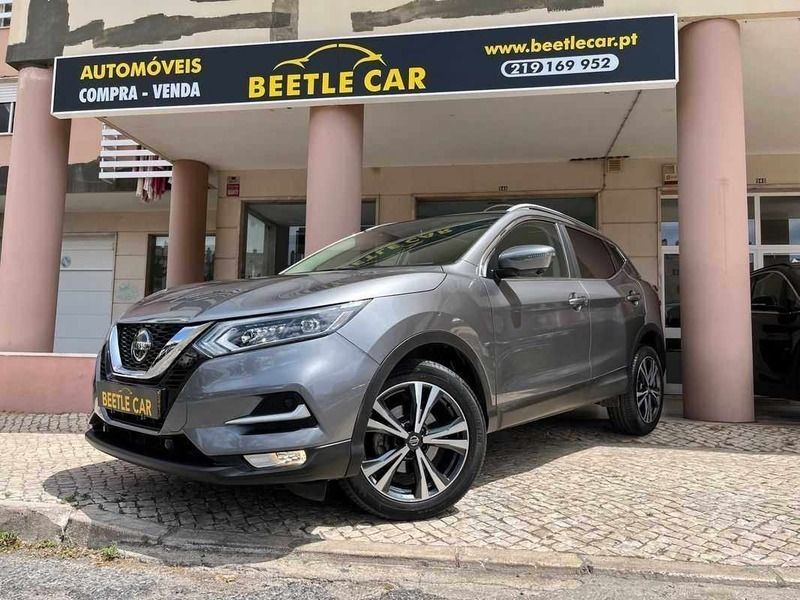 Cinzento Usado 2018 Nissan Qashqai N-Connecta SUV | € 23.000 (Caro) - Imagem 1/4