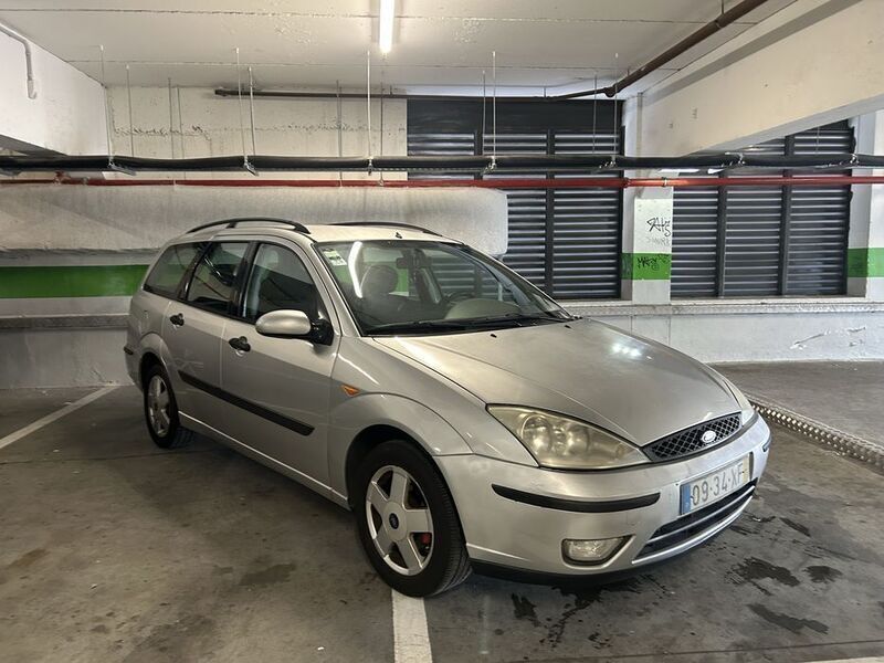Usado 2004 Ford Focus Sedan | € 1.500 (Bom preço) - Imagem 1/4