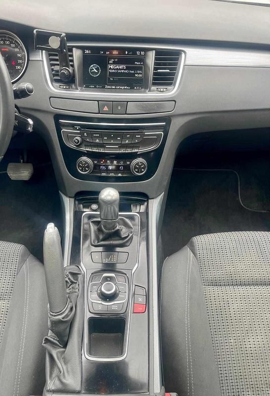 Usado Peugeot 508 114 HP (83 kW) 2016 Preto Carrinha