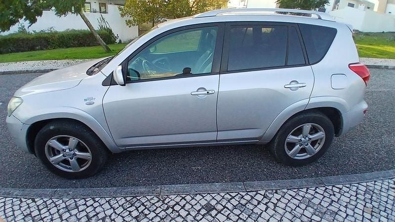 Usado 2008 Toyota RAV4 SUV | € 12.400 - Imagem 1/4