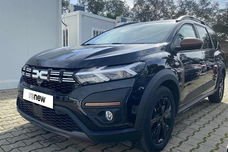 Preto Usado 2024 Dacia Jogger Extreme Monovolume | € 21.990 (Preço justo) - Imagem 1/4