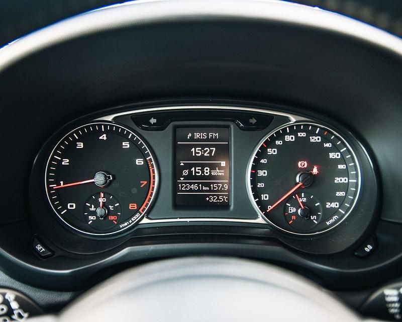 Usado Audi A1 95 HP (69 kW) 2018 Preto Citadino