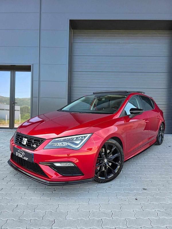 Vermelho Usado 2018 Seat Leon FR Sedan | € 23.990 (Caro) - Imagem 1/4