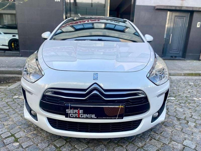 Usado Citroën DS5 200 HP (147 kW) 2013 Branco Citadino
