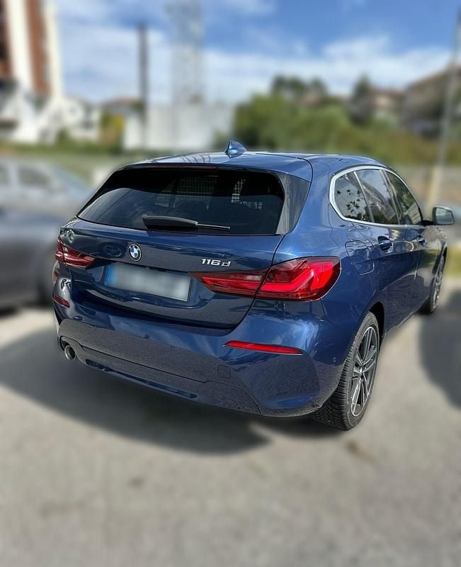 Usado BMW 116 Luxury Line 116 HP (85 kW) 2022 Azul Citadino