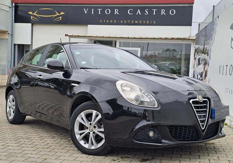 Preto Usado 2012 Alfa Romeo Giulietta Distinctive Citadino | € 9.990 (Preço justo) - Imagem 1/4