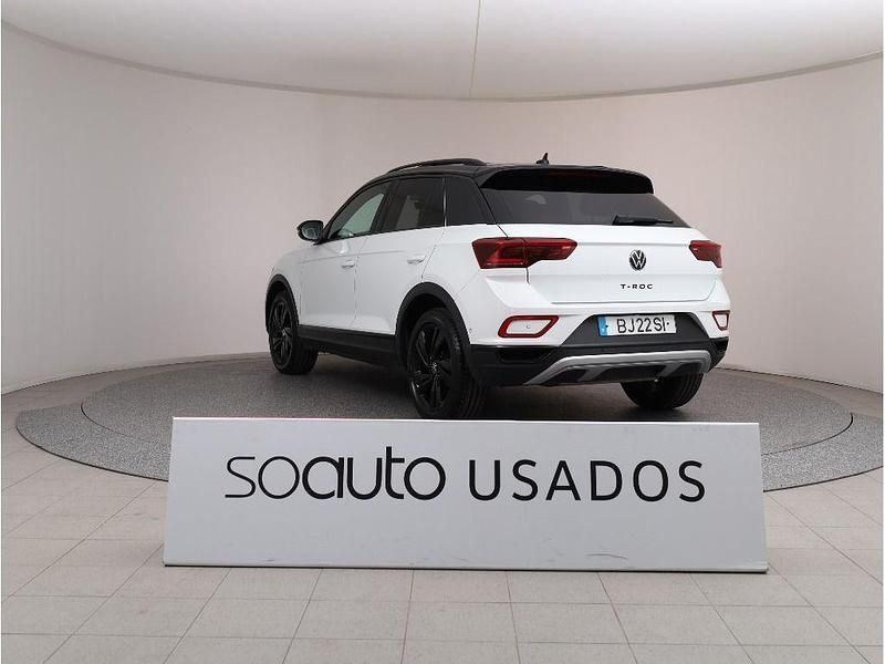 Branco Usado 2024 VW T-Roc Style SUV | € 33.790 (Preço elevado) - Imagem 1/1