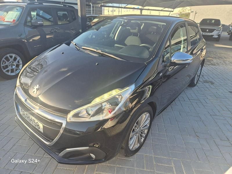 Usado Peugeot 208 Style 75 HP (55 kW) 2016 Preto Citadino