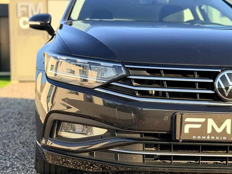 Usado VW Passat 150 HP (110 kW) 2021 Cinzento Carrinha