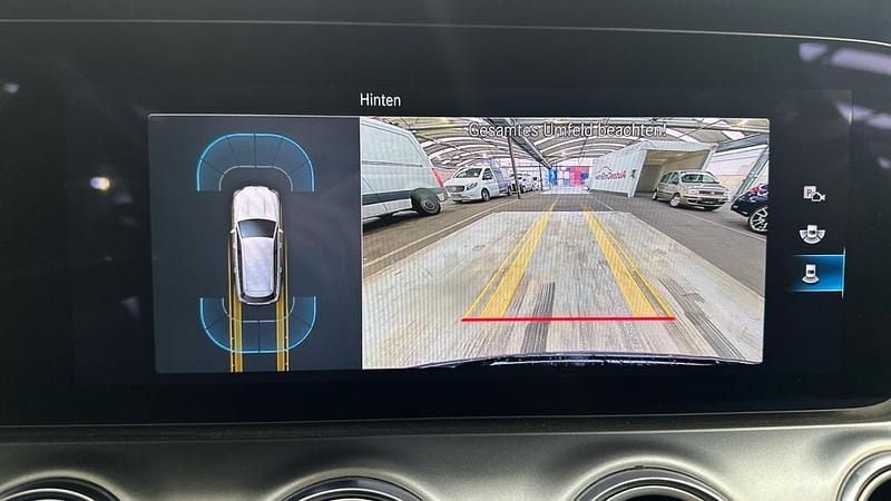 Usado Mercedes E300 Exclusive 306 HP (225 kW) 2021 Preto Carrinha