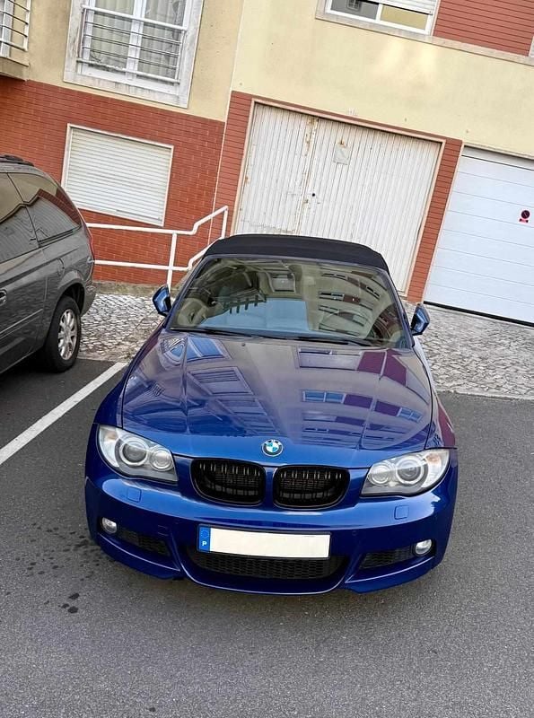 Azul Usado 2011 BMW 120 Cabriolet Cabrios | € 14.900 - Imagem 1/4