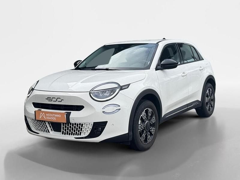Branco Usado 2025 Fiat 600 SUV | € 23.011 (Bom preço) - Imagem 1/4