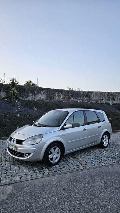 Usado Renault Scénic II 102 HP (75 kW) 2007 Monovolume