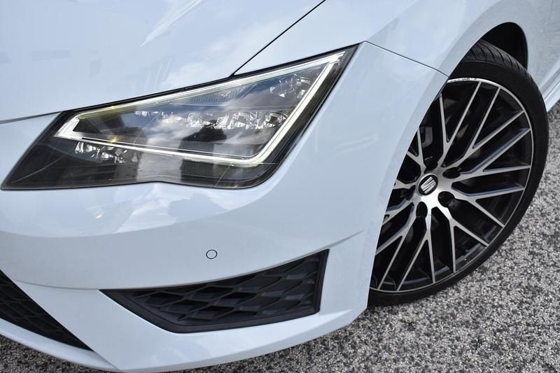 Usado Seat Leon 280 HP (205 kW) 2015 Branco