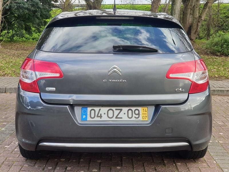 Usado Citroën C4 115 HP (84 kW) 2014 Sedan