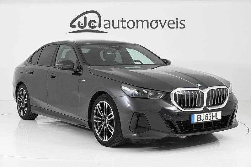 Preto Usado 2024 BMW 520 Coupé | € 56.900 (Bom preço) - Imagem 1/4