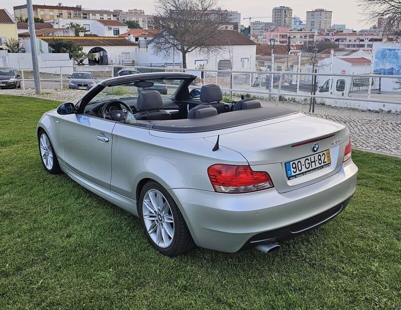 Cinza Usado 2008 BMW 120 Cabriolet Cabrios | € 12.950 - Imagem 1/4